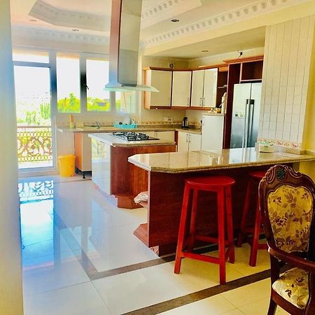 Masaki-Sea View 2-Bedroom Apt With Free Wi-Fi Dar es Salaam Buitenkant foto