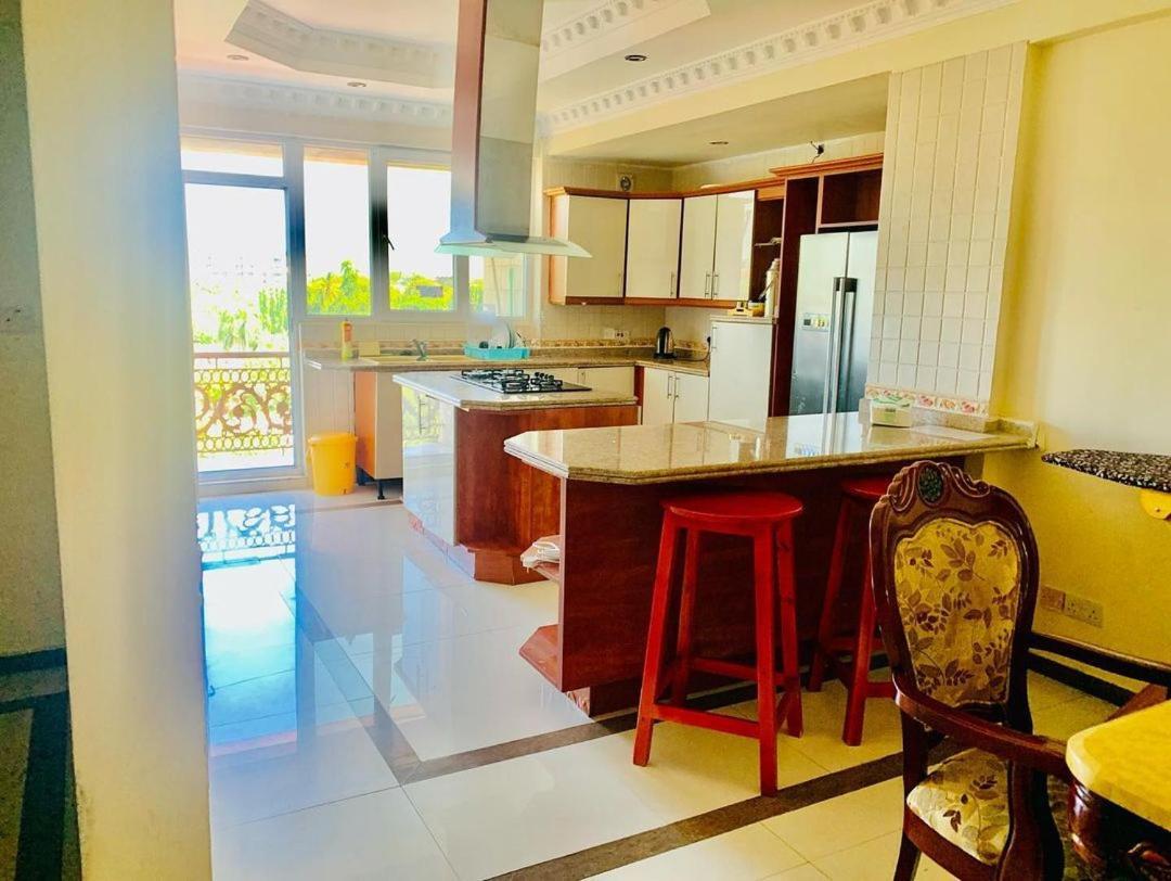 Masaki-Sea View 2-Bedroom Apt With Free Wi-Fi Dar es Salaam Buitenkant foto